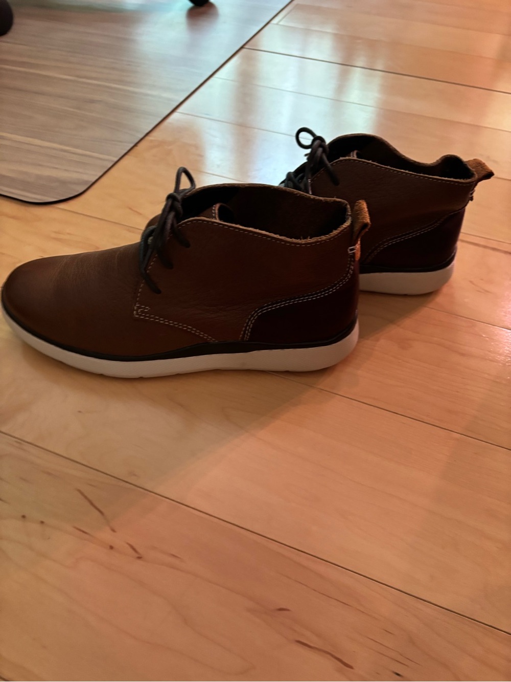Johnston & Murphy Men's Brown Leather Chukka Boots - 9.5 - Picture 2 of 7